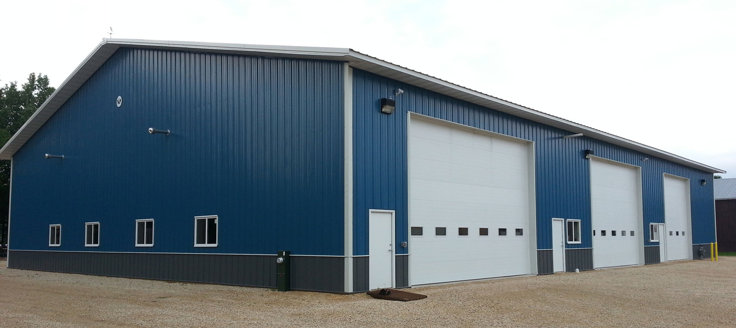 Commercial Pole Buildings for Shops, Sheds, Retail, Offices Warehouses and more.